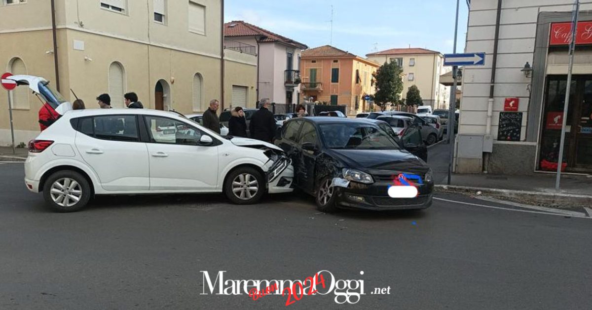 Nuovo Scontro All Incrocio Maledetto Prima O Poi Succeder Una Tragedia