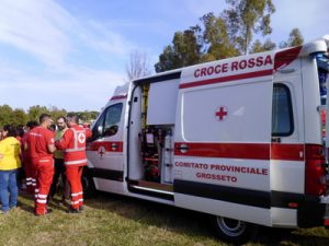 Un'ambulanza della Cri