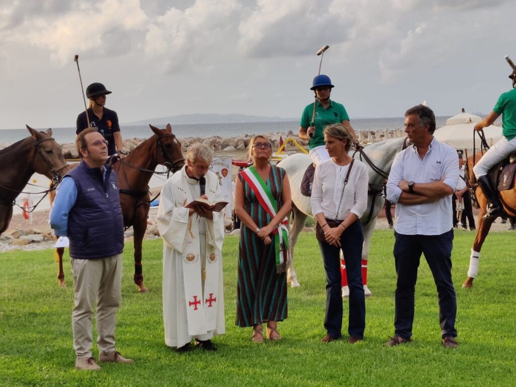 Parte il torneo con cavalieri e amazzoni da tutto il mondo |