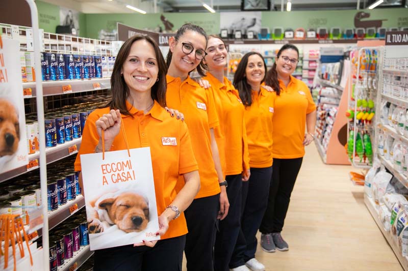 Le ragazze del PetStore Conad