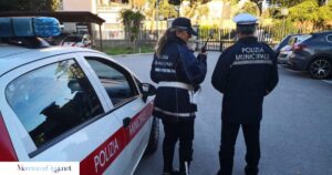 Una pattuglia della polizia municipale