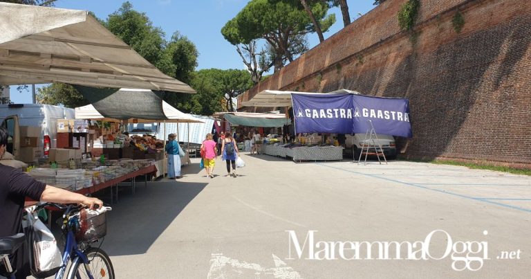 Mercato nel parcheggio di Porta Corsica