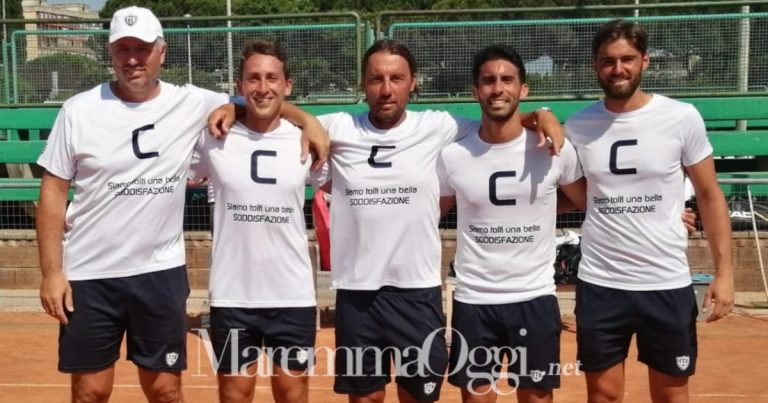 La formazione dell'Apd Casalecci tennis che ha conquistato la promozione in serie C