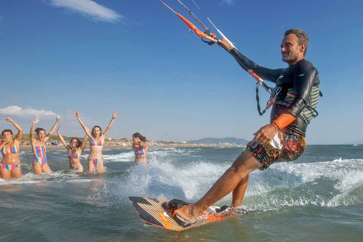 Alessandro Tonini, titolare della KiteBeach Fiumara