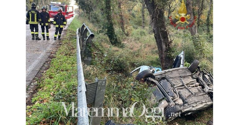 Muore a trent'anni con l'auto ribaltata