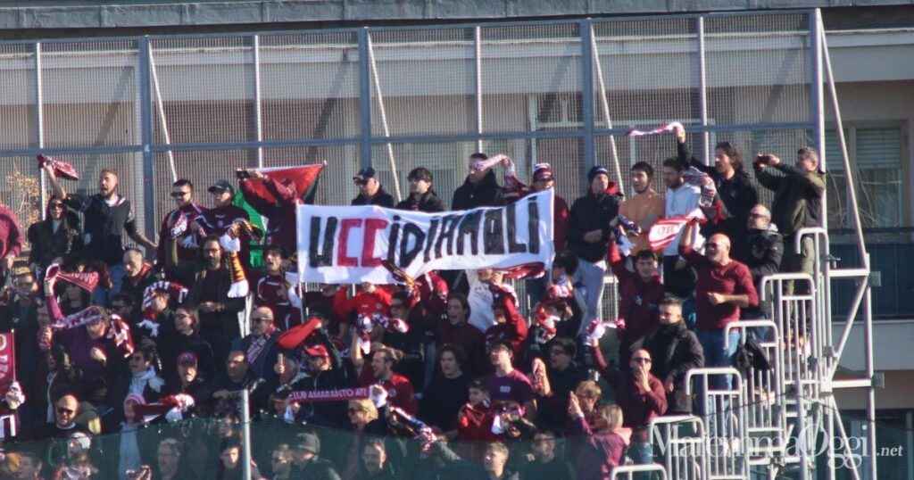 Grosseto-Livorno, tifosi del Livorno