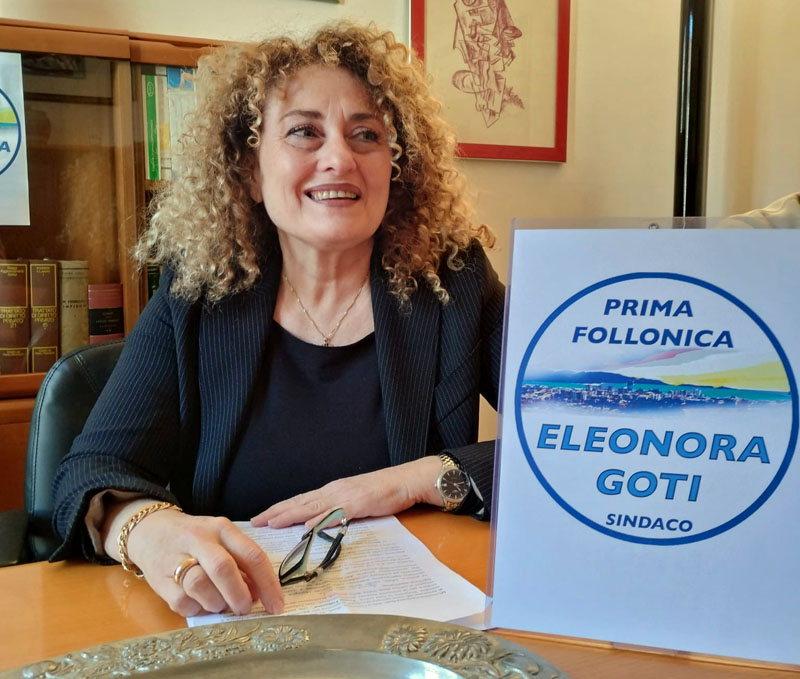 Eleonora Goti con il logo della civica
