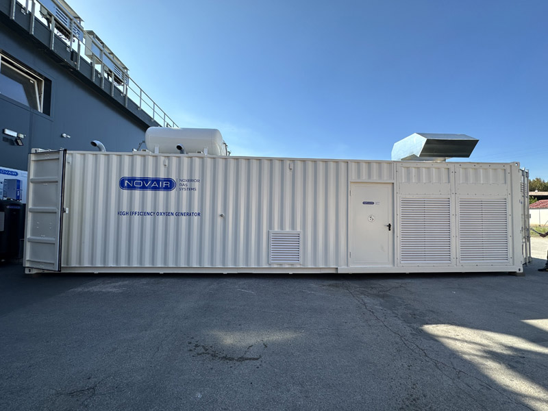 Per impianti di grosse dimensioni l'intera installazione di generatori sta all'interno di un container