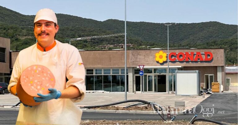 Il nuovo supermercato Conad di Castiglione che inaugura il 26 e Mario Schirru, capo reparto salumi, formaggi e gastronomia
