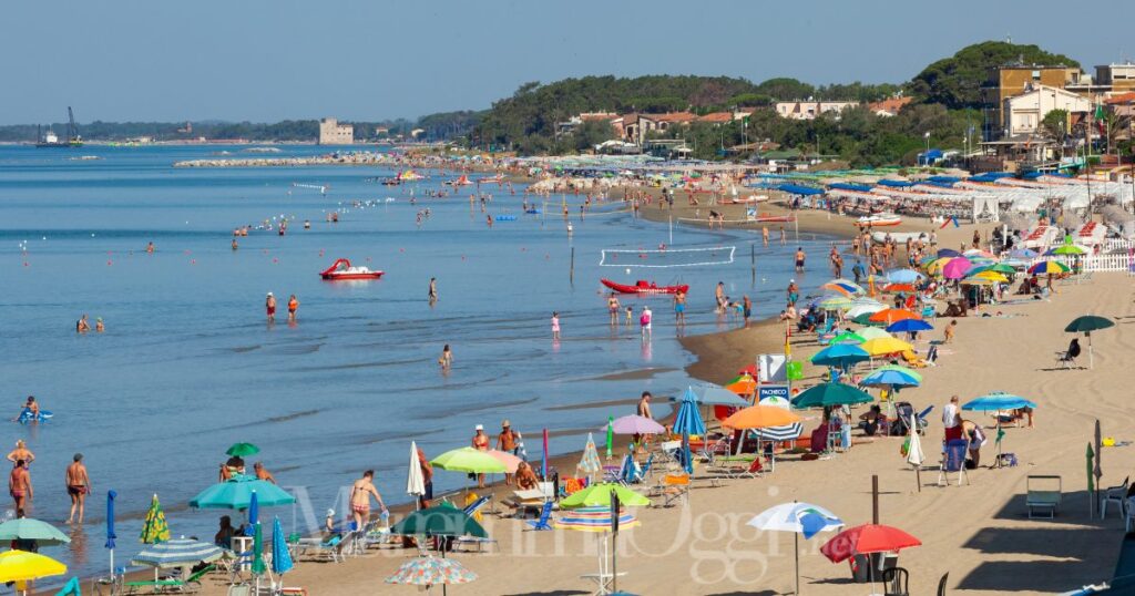 Il mare nella zona di Pratoranieri a Follonica