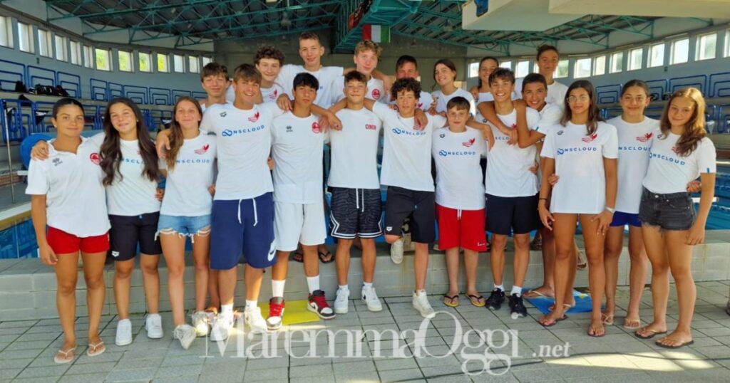 La squadra del Nuoto Grosseto