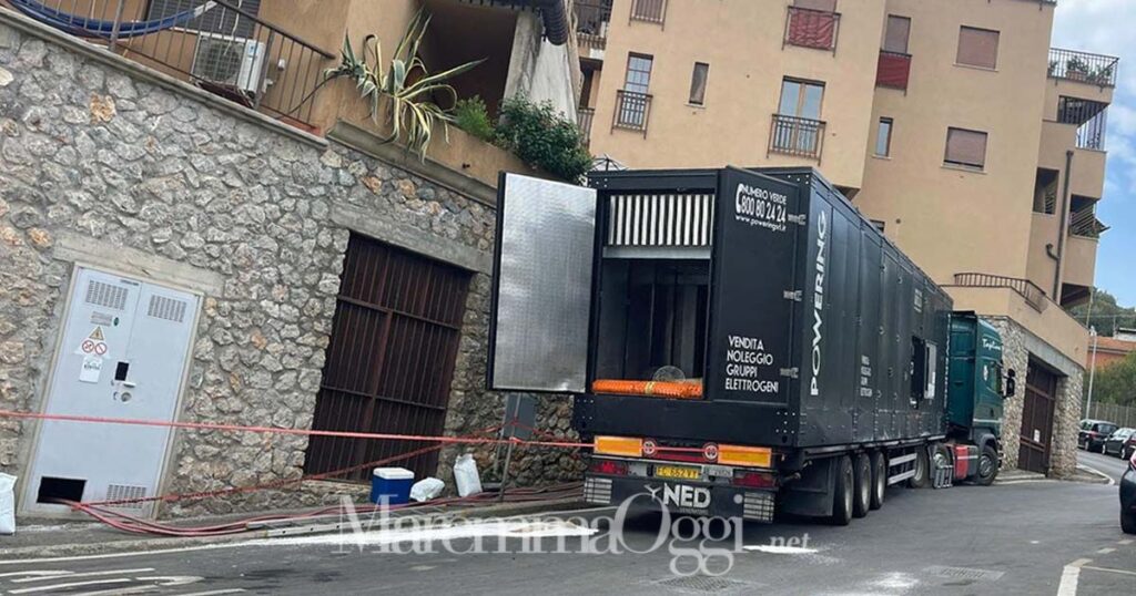 Una delle power station di Enel installata in via Lividonia a Porto Santo Stefano