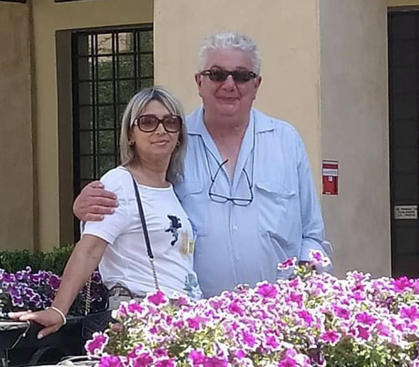 Luciano Modesti con la compagna Nicole