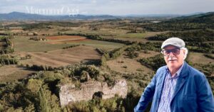 Il Castel di Pietra, il paesaggio delle Colline della Pia e il presidente del biodistretto, Adriano Baiguini