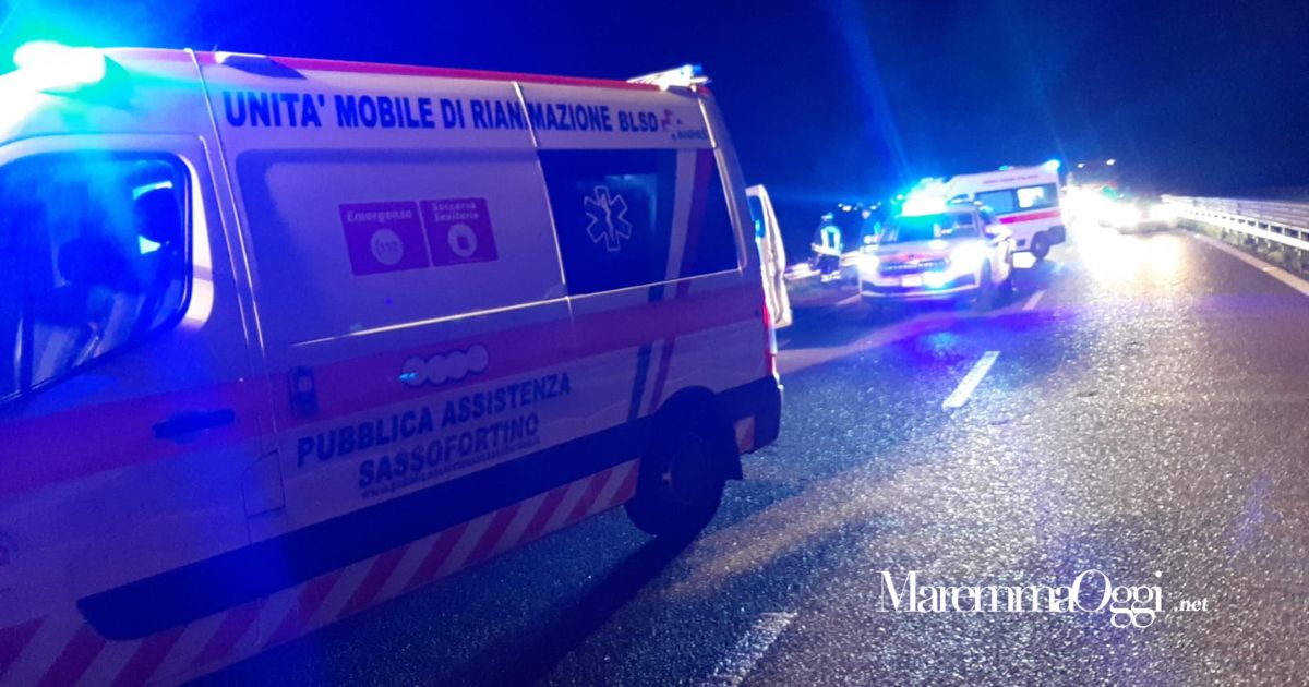 Un'immagine dei soccorsi per l'incidente in superstrada