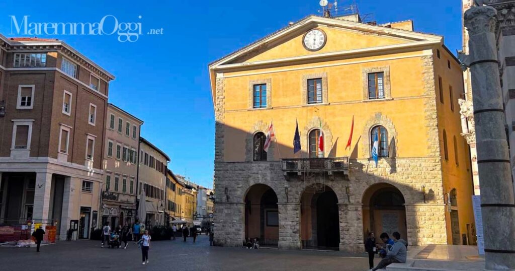 Il Comune di Grosseto, scontro fra sindacati per il contratto integrativo