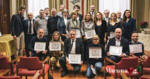 Il gruppo dei premiati con il presidente Antonio Mazzeo