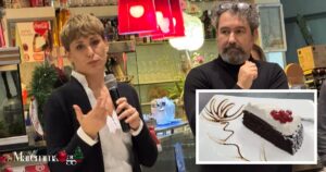 Un momento della serata con la cena vegana al Moderno: Domiziana Illengo, Giacomo Bottinelli e una fetta della torta al cioccolato con panna servita come dessert