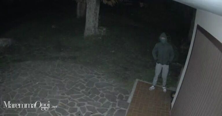 Una foto presa dalla videosorveglianza della casa di Saragiolo