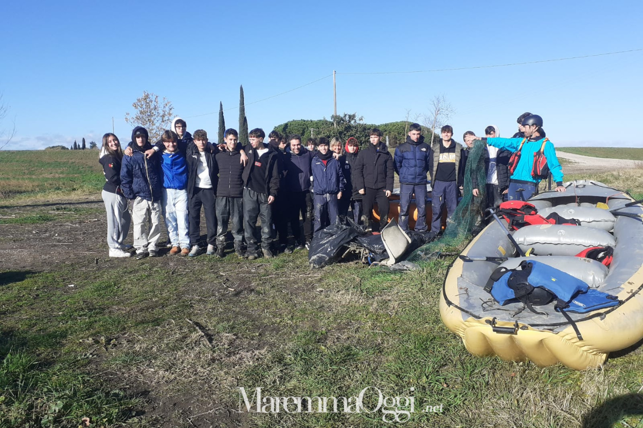 I ragazzi che hanno ripulito l'Ombrone