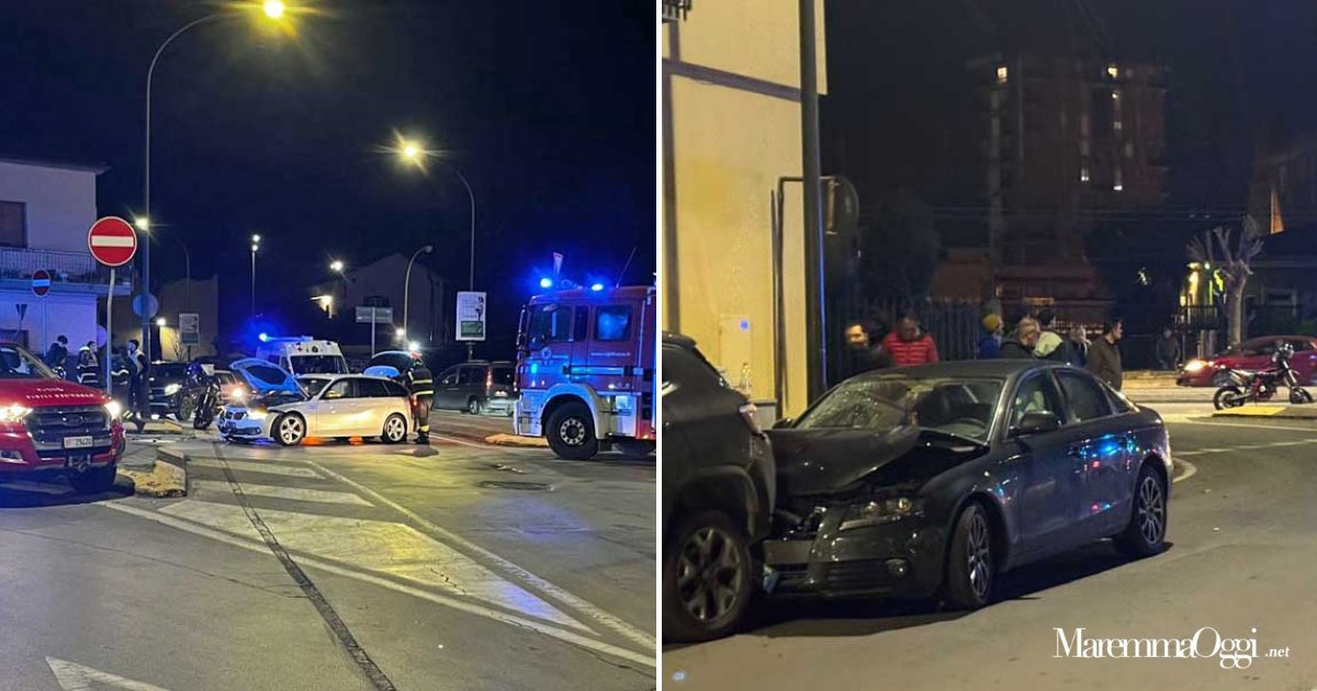 Lo scontro all'incrocio e l'auto schiantata su un'altra parcheggiata