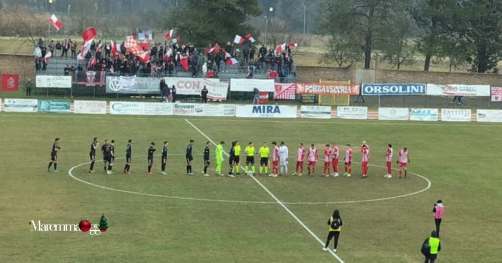 Orvietana-Grosseto, le due squadre prima del calcio di inizio