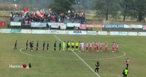 Orvietana-Grosseto, le due squadre prima del calcio di inizio