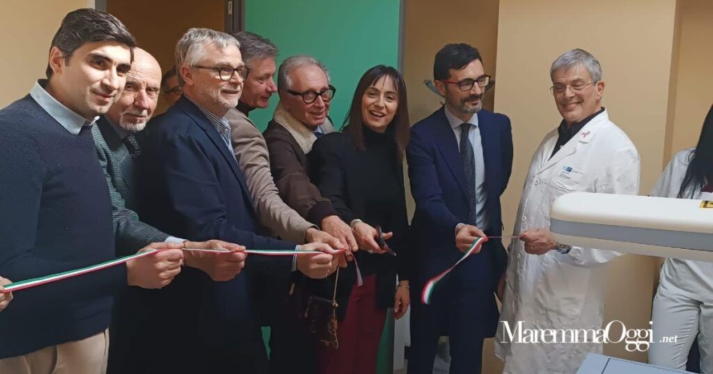 una foto dei i sindaci all'inaugurazione della nuova Moc