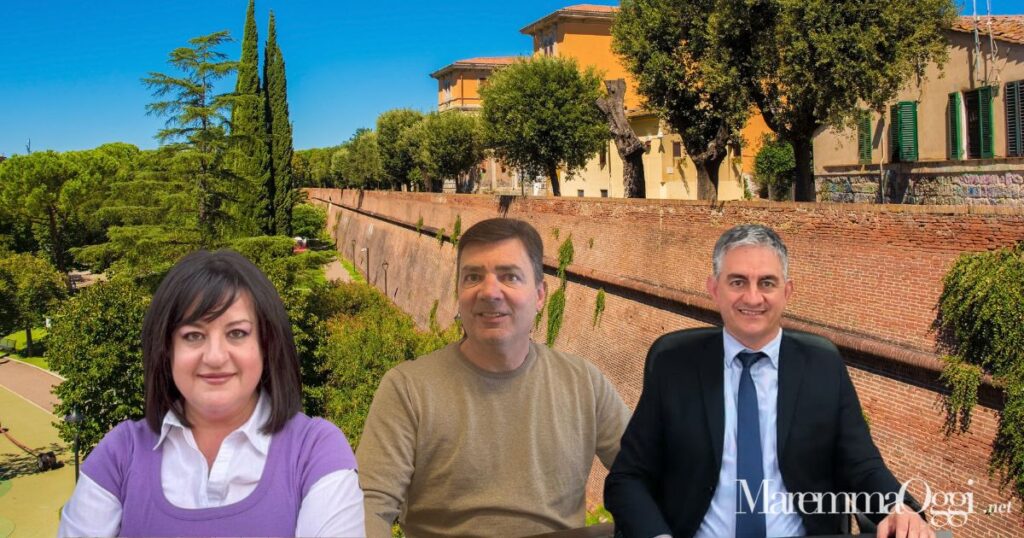 Da sinistra: Giovanna Parlanti, Luigi Ciampi e Paolo Toninelli. Sullo sfondo le mura di Grosseto