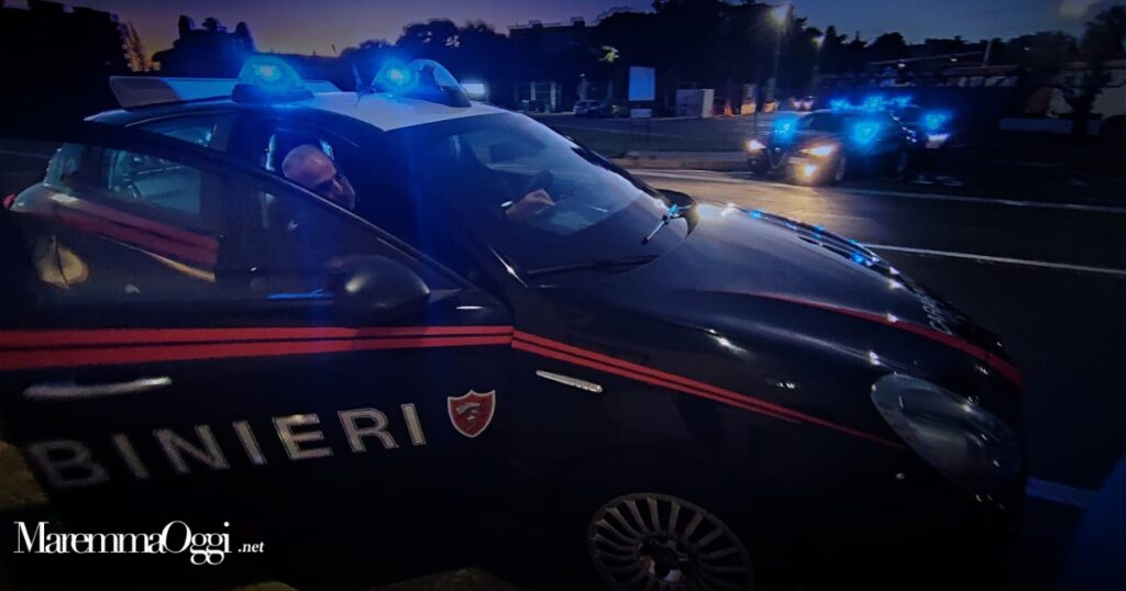una foto di una pattuglia dei carabinieri