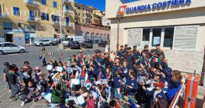 Un momento degli incontri fra la Guardia costiera e gli studenti