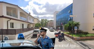 La rapina in via Belgio, davanti all'Agenzia delle Entrate. Indagano i carabinieri